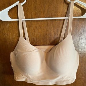 PINK by Victorias Secret lightly lined sports bra